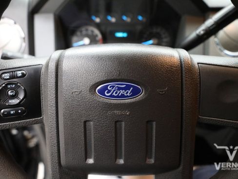 Used 2011 Ford F250 XLT w/ XLT Appearance Pkg image 22