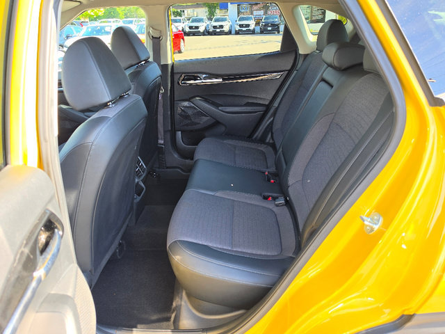 Used 2023 Kia Seltos S w/ Navigation Package AWD/4WD image 23