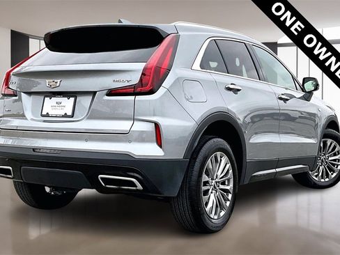 Certified 2024 Cadillac XT4 Premium Luxury image 2