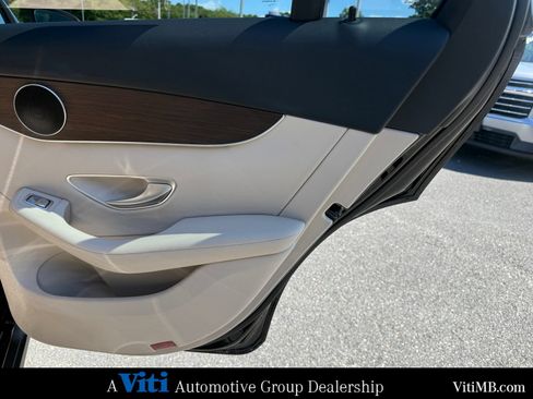 Certified 2022 Mercedes-Benz GLC 300 4MATIC image 25