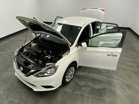 Used 2016 Nissan Sentra S image 42
