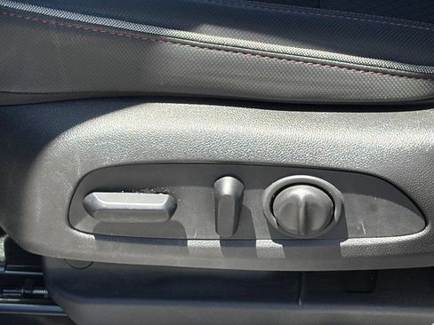 Used 2022 Chevrolet TrailBlazer RS FWD image 5