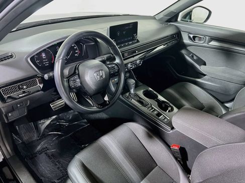 Used 2025 Honda Civic Sport image 9