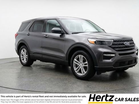 Used 2024 Ford Explorer XLT w/ Equipment Group 202A RWD image 1