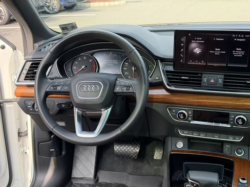 Certified 2023 Audi Q5 2.0T Premium w/ Convenience Package AWD/4WD image 21