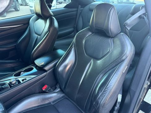 Used 2017 INFINITI Q60 Red Sport 400 image 38