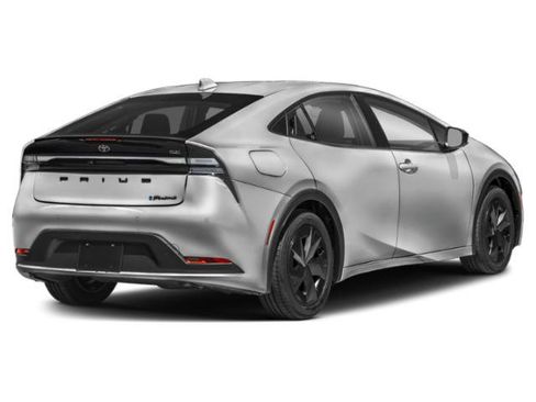 New 2027 Toyota Prius Plug-In Hybrid FWD image 2