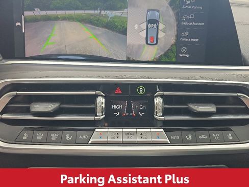 Used 2020 BMW X7 xDrive40i w/ Premium Package AWD/4WD image 22