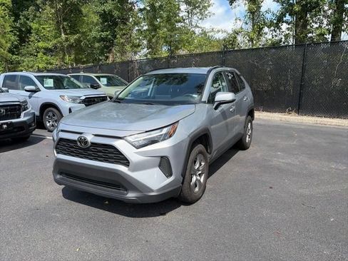 Used 2025 Toyota RAV4 XLE FWD image 1