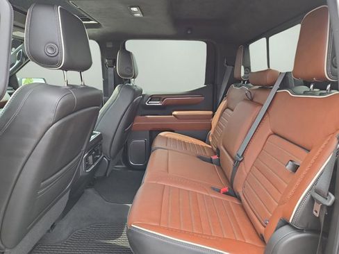 Used 2024 GMC Sierra 1500 Denali Ultimate image 11