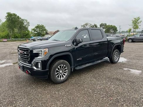 Used 2019 GMC Sierra 1500 AT4 w/ AT4 Premium Package AWD/4WD image 4