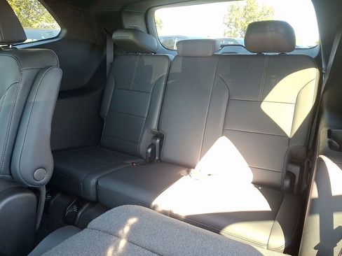 Certified 2024 GMC Acadia Elevation image 11