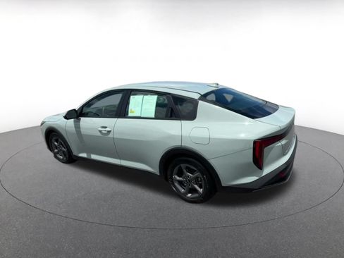 Used 2025 Kia K4 FWD image 9