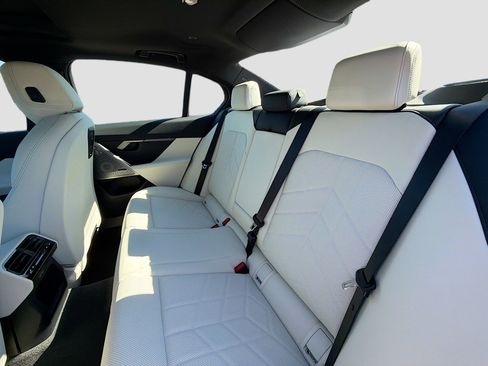 New 2026 BMW 530i w/ M Sport Package image 18