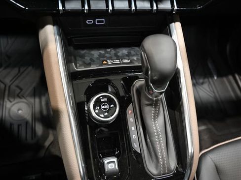 New 2026 GMC Canyon Denali image 21