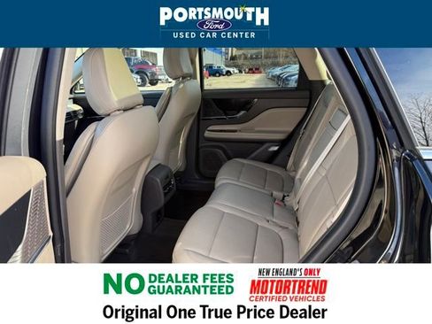 Used 2022 Lincoln Corsair AWD w/ Premium Package image 5