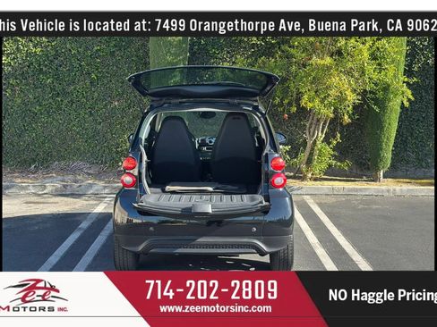 Used 2014 smart fortwo pure RWD image 15