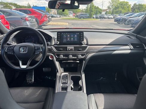 Used 2019 Honda Accord Sport image 12