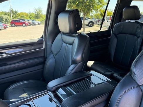 Used 2022 Jeep Wagoneer Series I w/ Convenience Group I RWD image 16