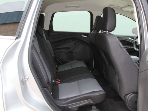 Used 2019 Ford Escape SE image 29