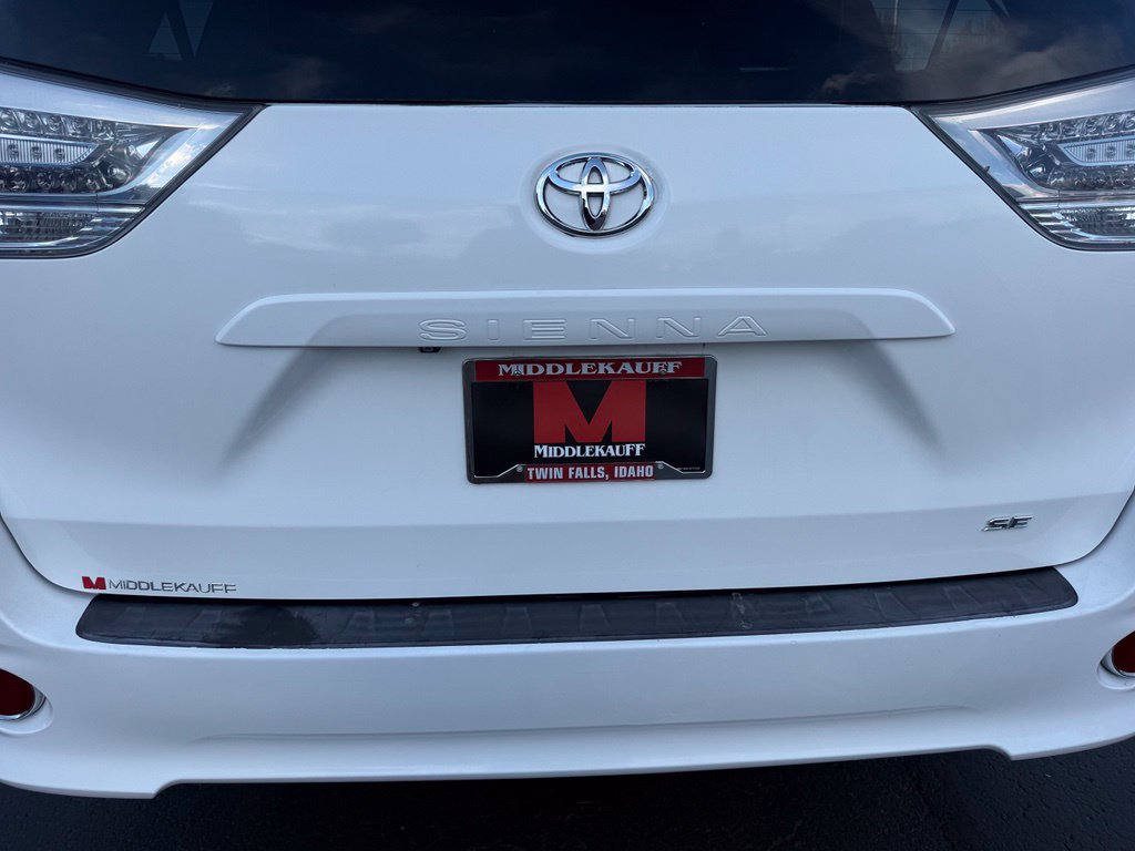 Used 2011 Toyota Sienna SE w/ Preferred Pkg FWD image 13