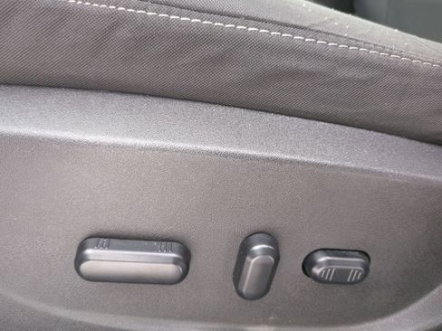 Used 2015 Ford Escape SE image 19