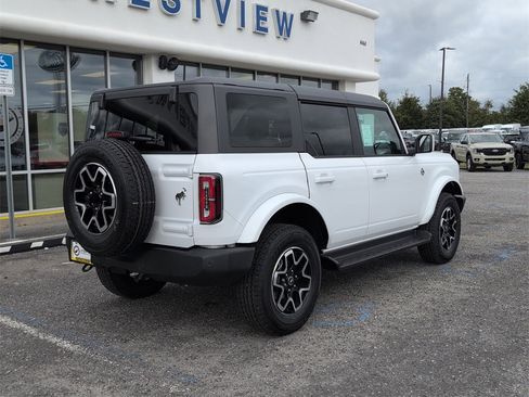 New 2025 Ford Bronco Outer Banks image 6