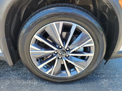 Certified 2026 INFINITI QX60 Luxe w/ Cargo Package AWD/4WD image 7