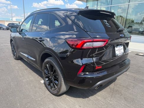Used 2025 Ford Escape ST-Line Elite AWD/4WD image 8