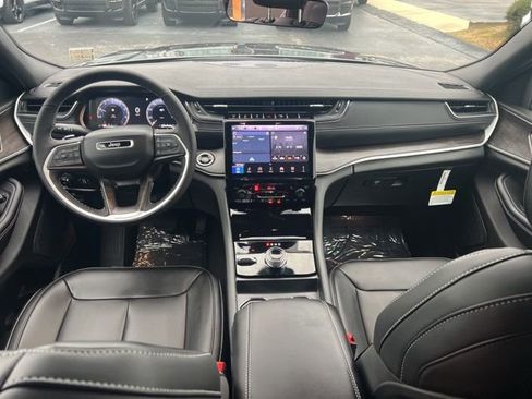New 2025 Jeep Grand Cherokee Limited image 20