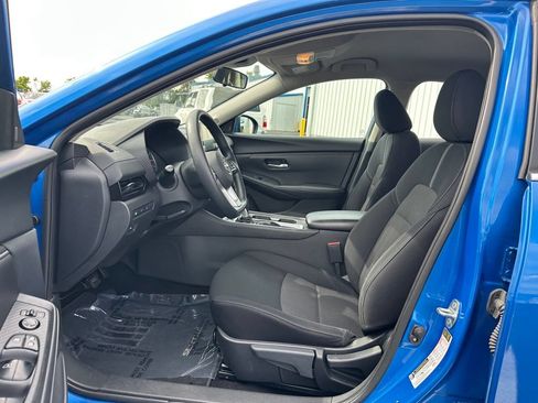 Used 2024 Nissan Sentra SV FWD image 21