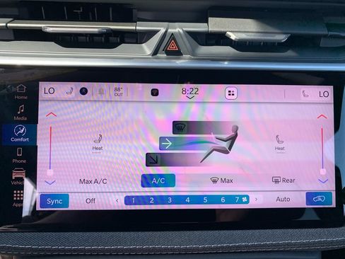 New 2026 Jeep Cherokee Laredo AWD/4WD image 18