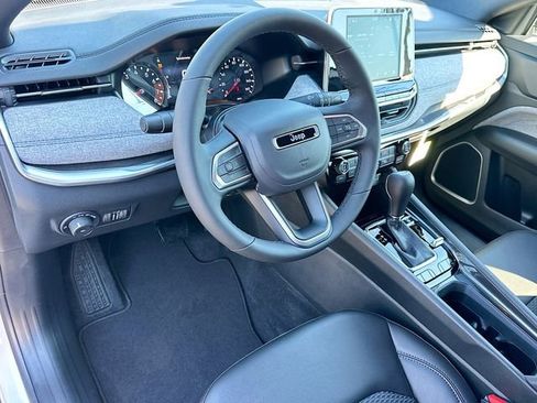 New 2026 Jeep Compass Latitude image 6