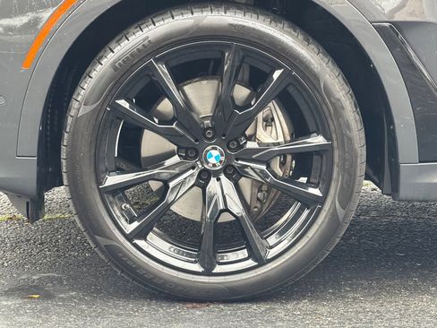 Certified 2022 BMW X7 xDrive40i w/ M Sport Package image 39