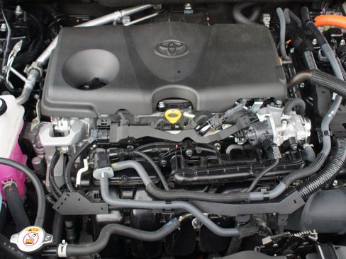 Used 2023 Toyota Venza Nightshade AWD/4WD image 27