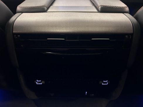 Used 2023 Jeep Grand Wagoneer Series III AWD/4WD image 22