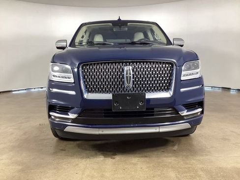 Used 2019 Lincoln Navigator L Black Label w/ Cargo Package AWD/4WD image 3