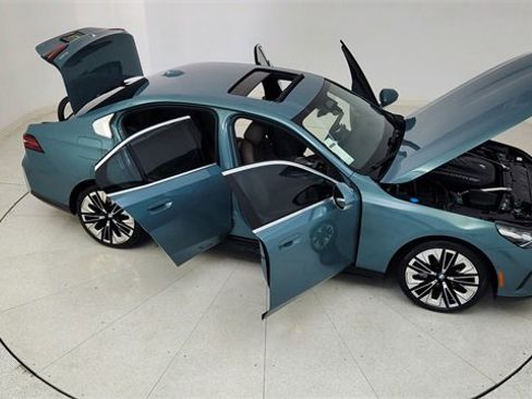 Used 2025 BMW 540i xDrive 540i xDrive image 82