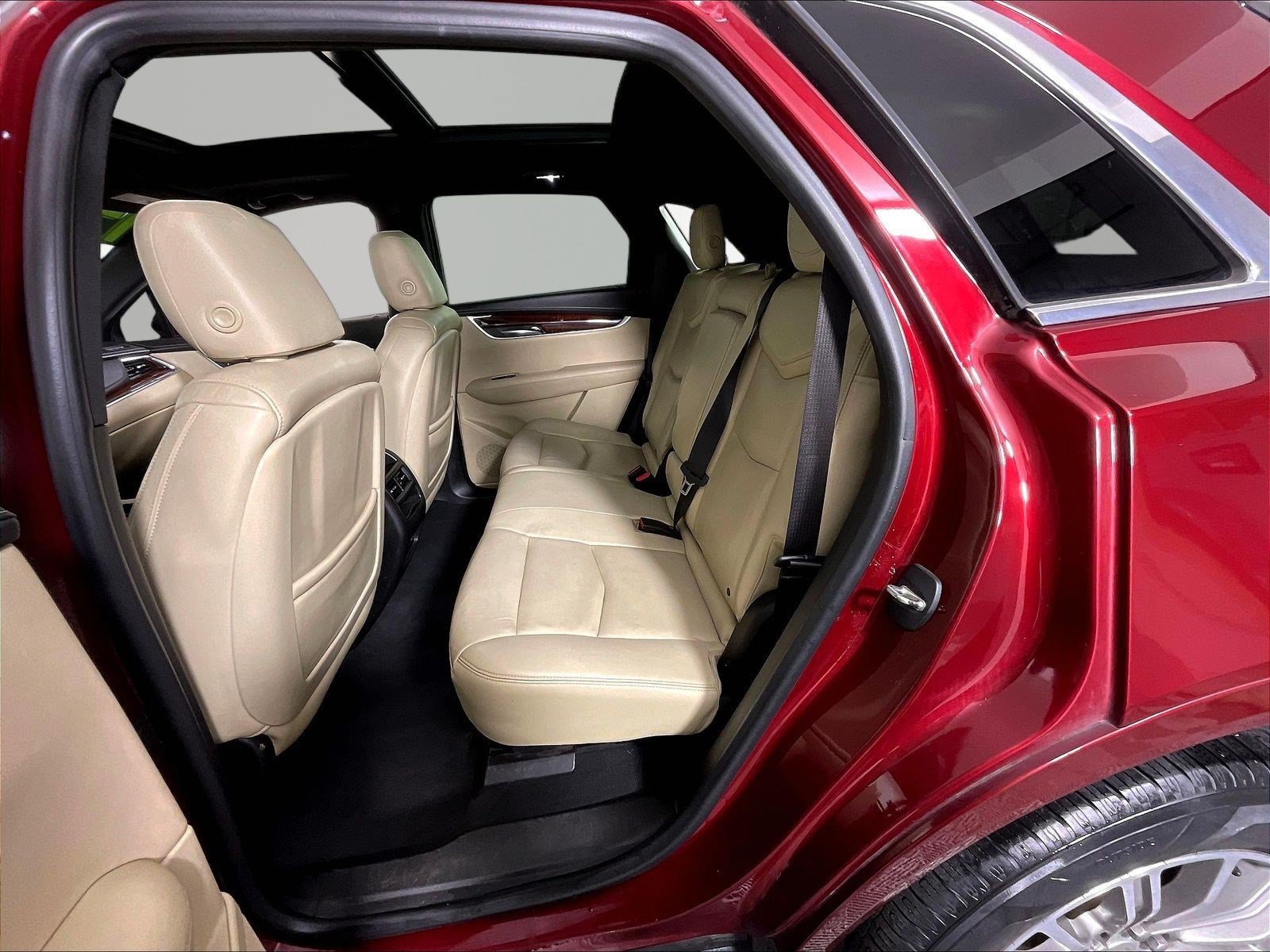 Used 2017 Cadillac XT5 Luxury w/ Driver Awareness Package FWD image 22