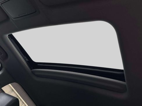 Used 2022 Honda CR-V EX-L image 18