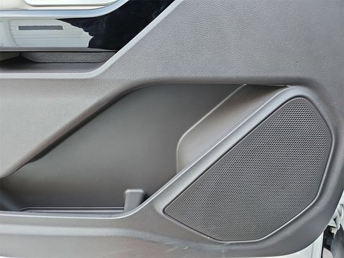 Used 2022 Ford Explorer Platinum w/ Equipment Group 601A image 30