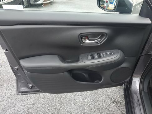 New 2027 Honda HR-V LX image 18