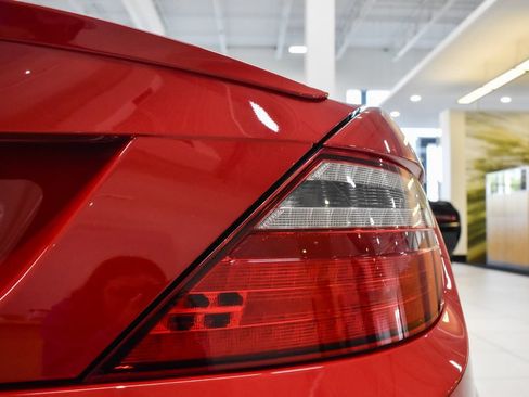 Used 2014 Mercedes-Benz SLK 250 image 13