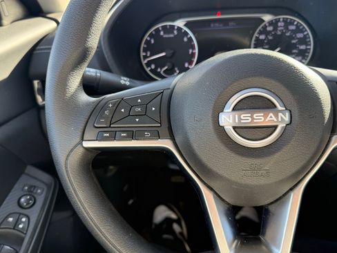 Certified 2025 Nissan Sentra SV image 17