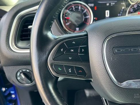 Used 2021 Dodge Challenger SXT image 18