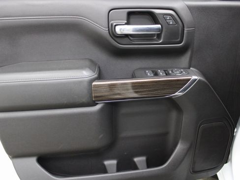 Used 2020 Chevrolet Silverado 1500 LT w/ All-Star Edition image 13