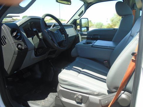 Used 2016 Ford F250 XL w/ Power Equipment Group AWD/4WD image 11