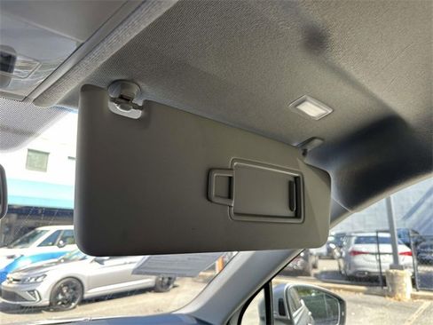 Used 2022 Volkswagen Tiguan S image 30