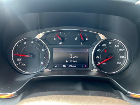 Used 2025 Chevrolet Blazer LT AWD/4WD image 24
