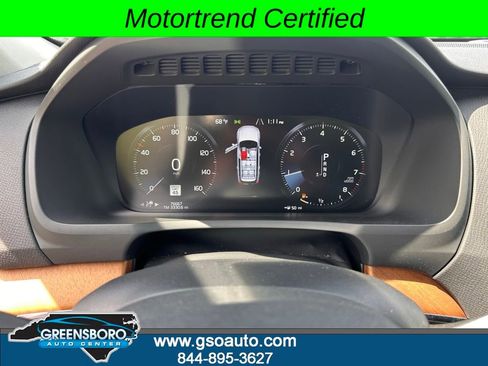 Used 2021 Volvo XC90 T6 Momentum w/ Protection Package image 27